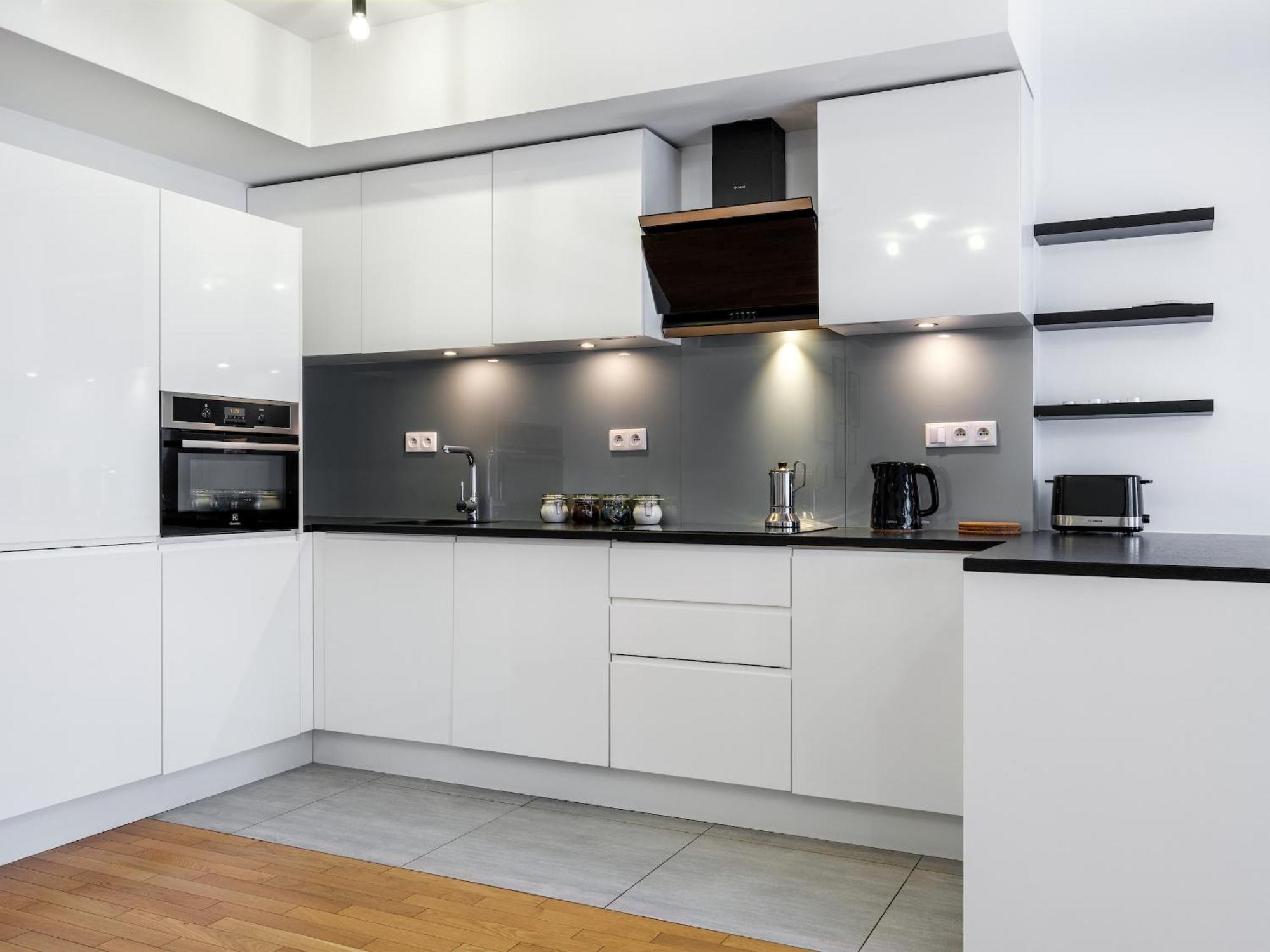 Modern Central Apartment W. Parking By Tyzenhauz كراكوفيا المظهر الخارجي الصورة